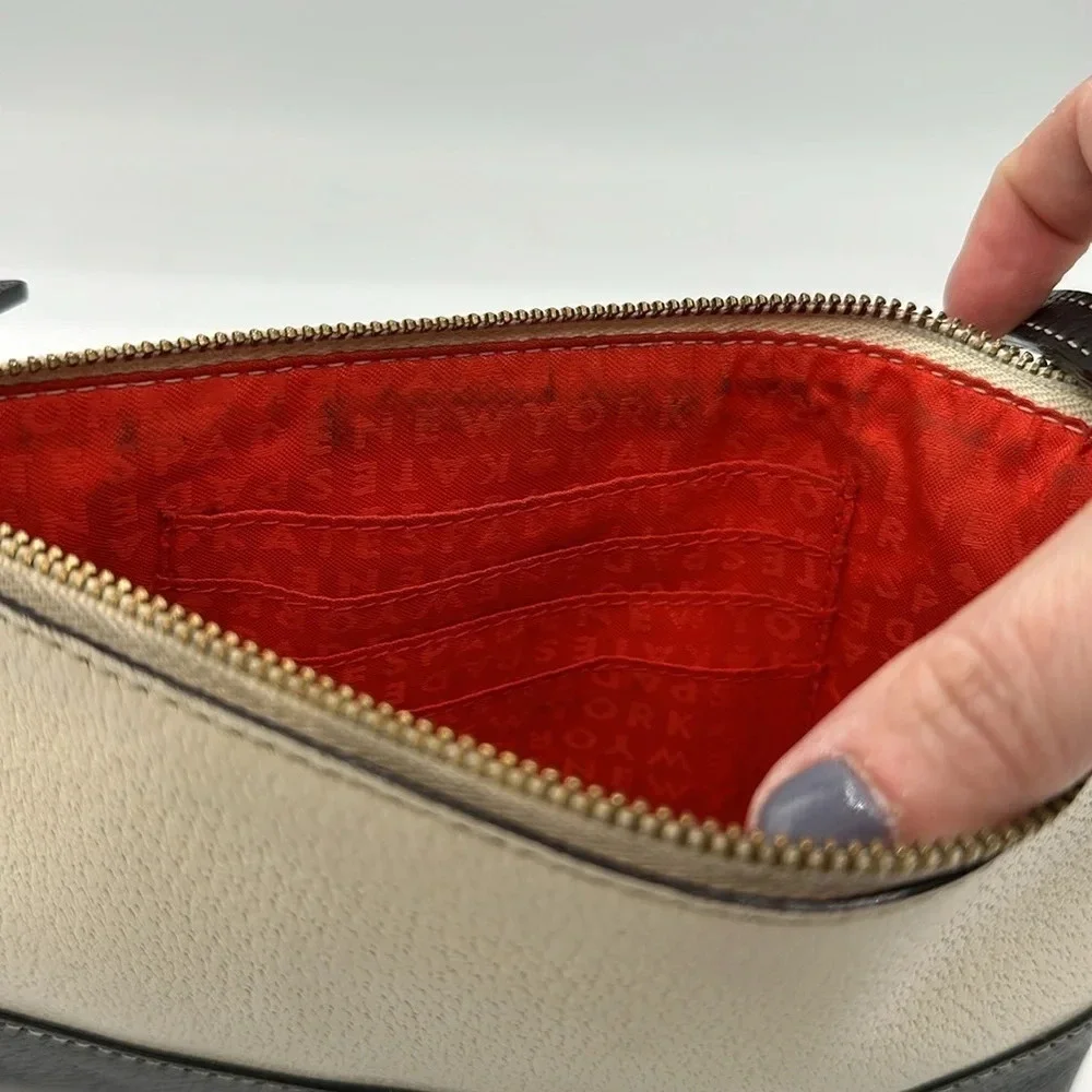 Kate Spade colorblock black & cream leather wristlet / small handbag